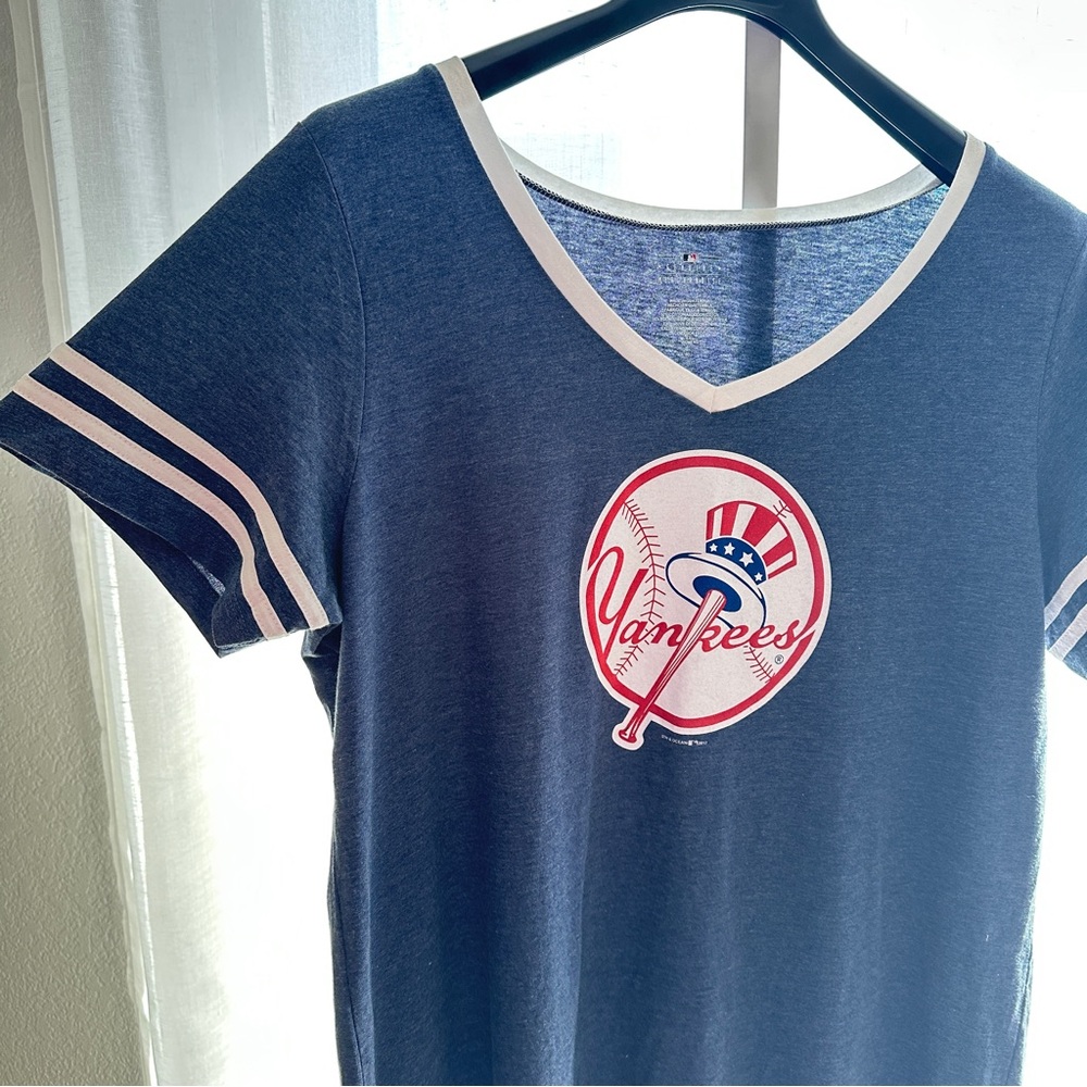 New York Yankees Classic Logo T Shirt New York Yankees Cotton Blend XXL - Picture 3 of 5